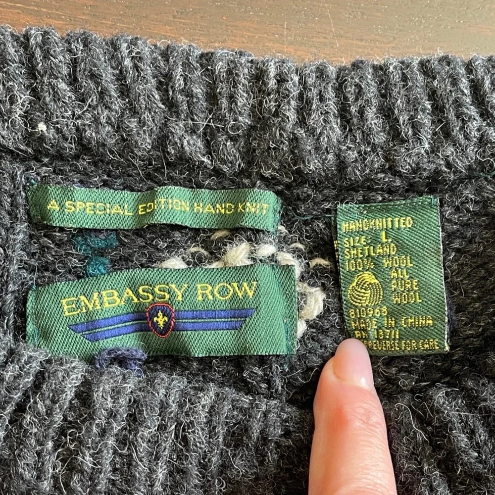 Embassy Row Mens L Hand Knit Shetland Wool Sweater Charcoal Grey Cable Geometric